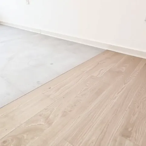 Czym wyłożyć podłogę w piwnicy