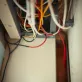 Jak wygląda przegląd instalacji elektrycznej w mieszkaniu