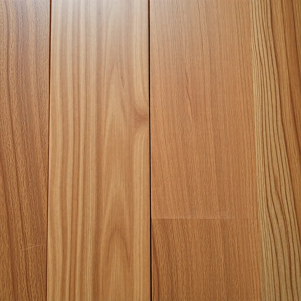 Co ile wymiana paneli podłogowych