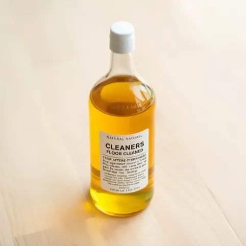 Domowy płyn do mycia paneli