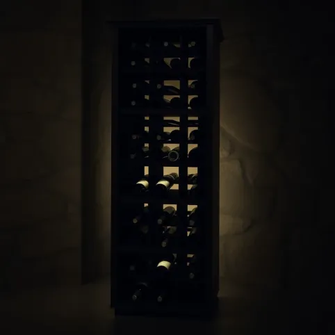 Drewniany regał na wino