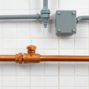 Instalacja elektryczna a wodną