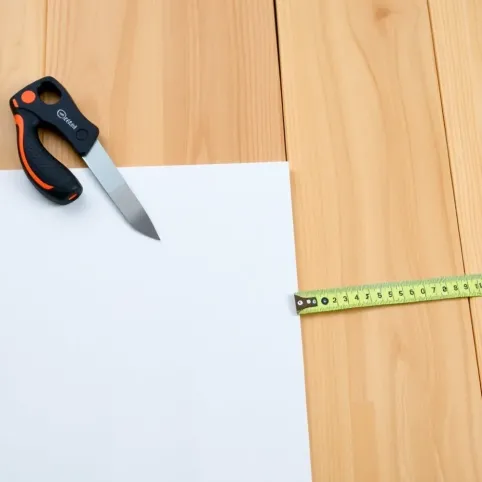 Jak położyć wykładzinę PCV na panele