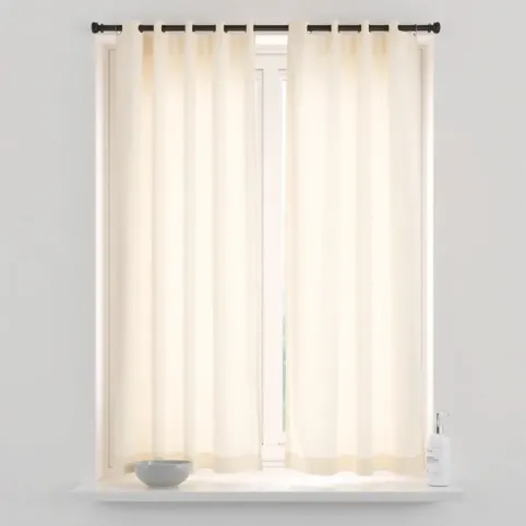 Jak prać panele okienne