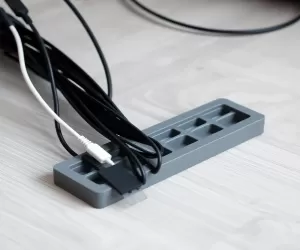 Listwa maskująca kable na podłogę