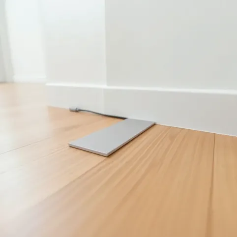 Listwa maskująca podłogowa