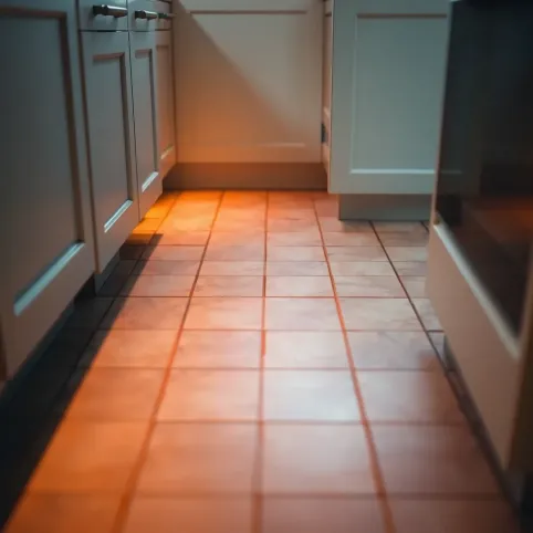 Ogrzewanie podłogowe w kuchni pod meblami